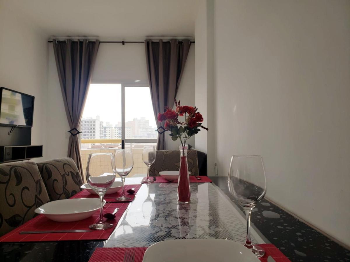 Lindo Apto 300M Praia Da Ocian E Centro - Vista Mar- Varanda Sacada - Wi-Fi 300 Mbps - Vaga De Garagem - Acomoda Ate 6 Pessoas Lejlighed Praia Grande  Eksteriør billede